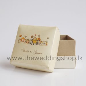 kandyan-perahara-padded-cake-box