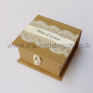 recycle-wedding-cake-box